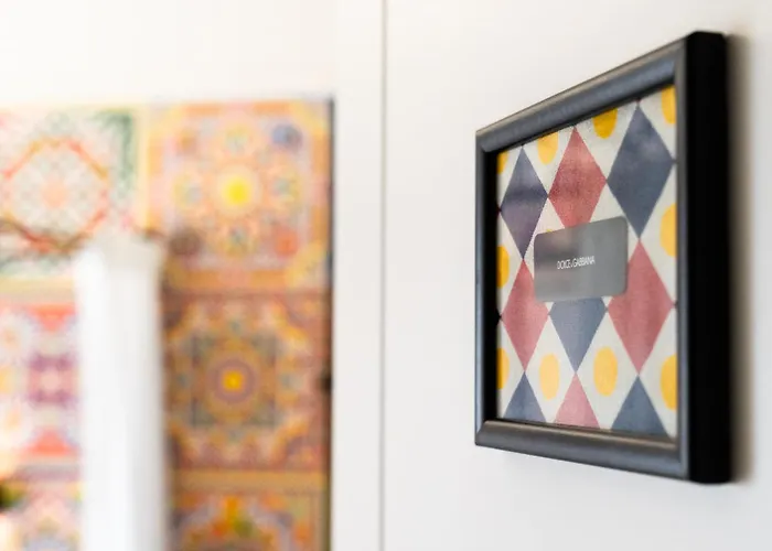 Iconic Гостевой дом